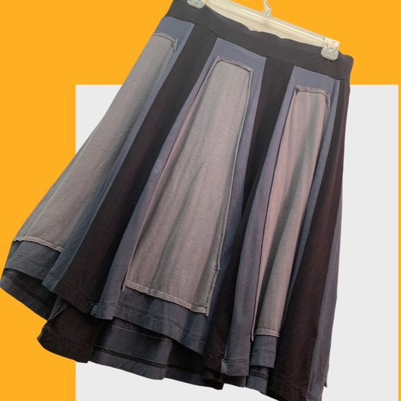 Prana Dresses & Skirts - PRANA Athletic Skirt Black +Grey Skirt